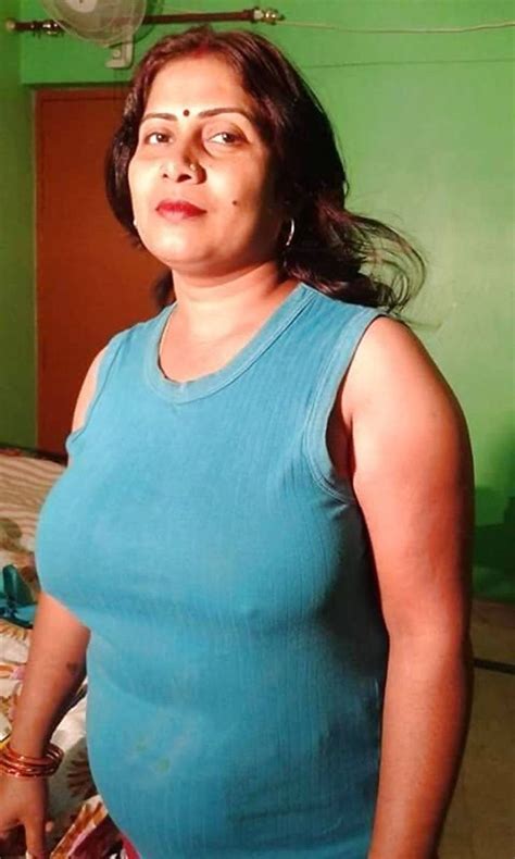 indian bhabhi nude images|Bhabhi nude pics